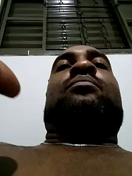 Snapshot of Beto0815 chatting on 02.15.26 Beto0815 online show from 02.15.26