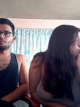 Snapshot of Carandrew chatting on 01.01.25 Carandrew online show from 01.01.25