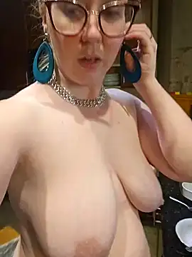 littlelustlamb online show from 03.10.25