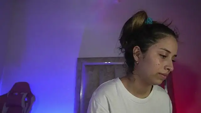 little-Emma online show from 07.01.26