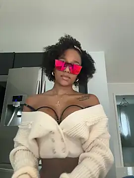 Black Dolll online show from 03.04.25