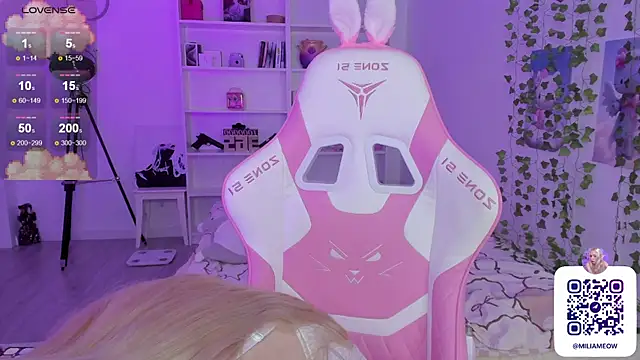 Snapshot of Milia_Parker chatting on 12.05.24 Milia Parker online show from 12.05.24