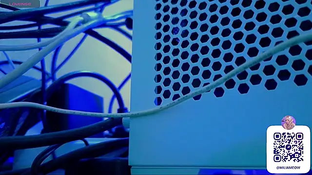 Snapshot of Milia_Parker chatting on 10.08.25 Milia Parker online show from 10.08.25