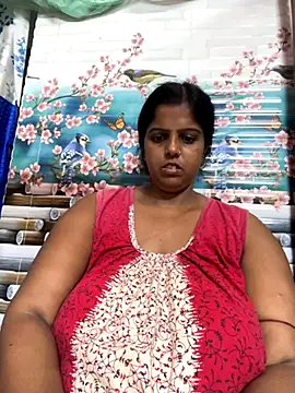 Beauty-queen online show from 10.15.25