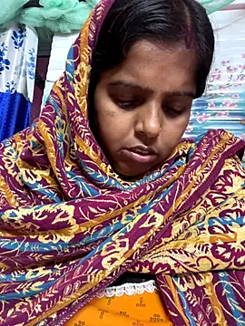 Beauty-queen online show from 11.16.25