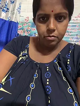 Beauty-queen online show from 04.27.26