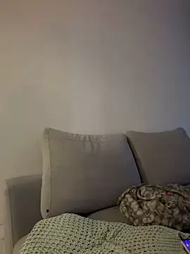 Alirawrz online show from 10.11.25