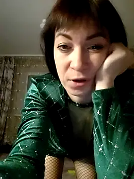 NikaXBerry online show from 01.02.25