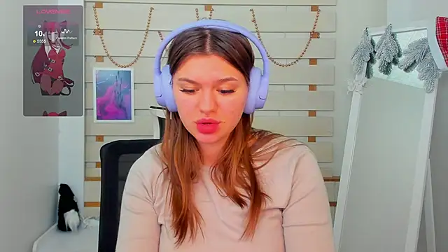 Josephine Kiss online show from 01.02.25