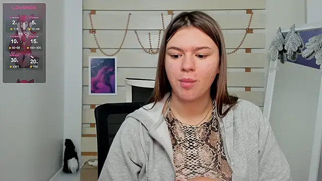 Josephine Kiss online show from 01.15.25