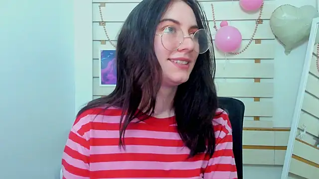 Josephine Kiss online show from 02.13.25