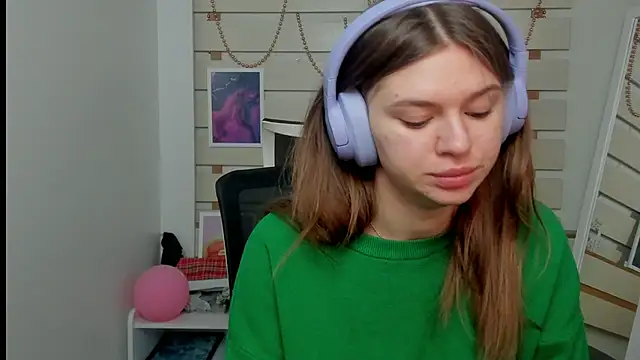 Josephine Kiss online show from 02.27.25