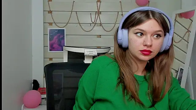 Josephine Kiss online show from 02.27.25