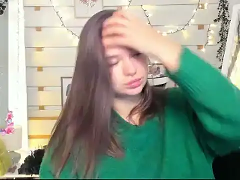 Josephine Kiss online show from 12.21.25