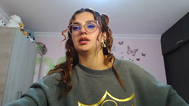 caroline jonson online show from 12.04.25