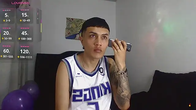 Tifanny Sweett online show from 02.20.26