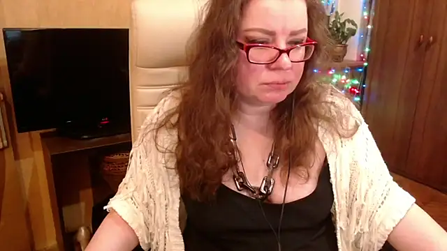 Snapshot of Miss_Tress chatting on 03.14.25 Miss Tress online show from 03.14.25