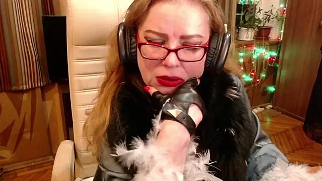 Miss Tress online show from 05.15.26