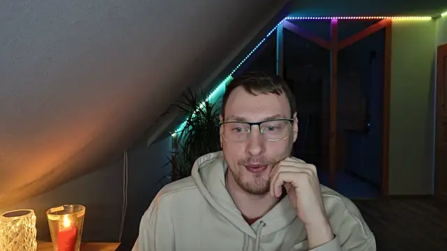 Snapshot of Relsxboy chatting on 01.10.25 Relsxboy online show from 01.10.25