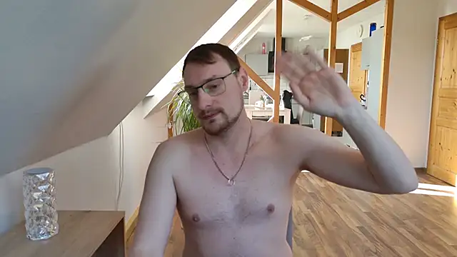 Snapshot of Relsxboy chatting on 03.11.25 Relsxboy online show from 03.11.25