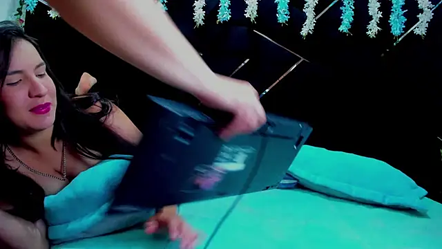 Kiara Casidie online show from 01.24.25