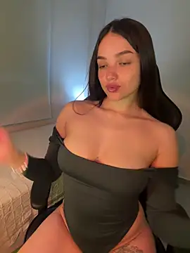 MisFrekcles  online show from 03.21.25