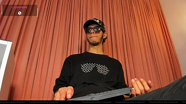 TomyMosterCock online show from 11.26.25