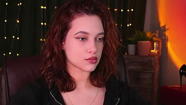 LolaLemona online show from 03.25.26