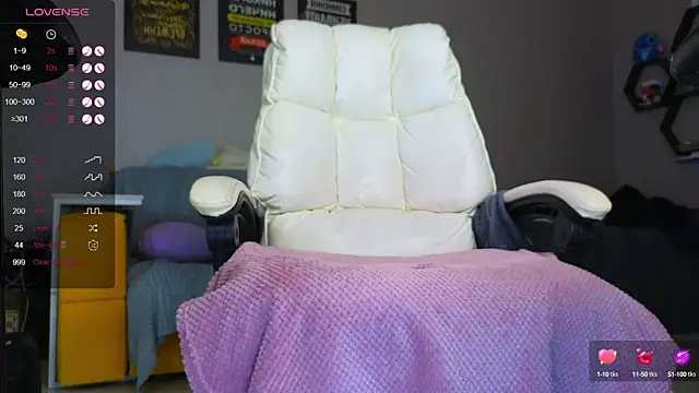 Snapshot of _Queen_lady_ chatting on 09.28.25 Queen lady online show from 09.28.25