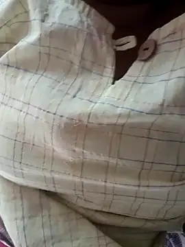 Snapshot of cuteyqueen chatting on 02.06.25 cuteyqueen online show from 02.06.25