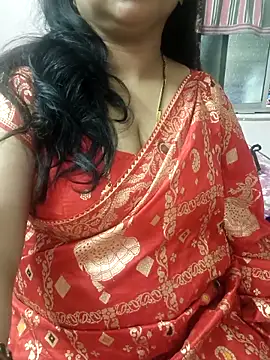 Snapshot of cuteyqueen chatting on 10.01.25 cuteyqueen online show from 10.01.25