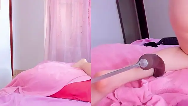 Snapshot of Classy__Carrie chatting on 12.19.24 Classy Carrie online show from 12.19.24