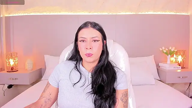 Snapshot of JessyEvans chatting on 05.27.26 JessyEvans online show from 05.27.26