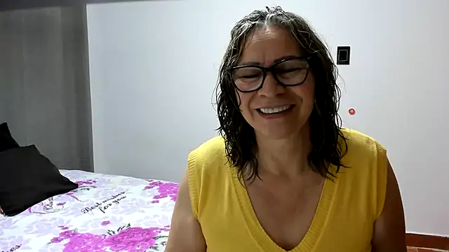 Snapshot of Carlaa-69 chatting on 06.24.26 Carlaa-69 online show from 06.24.26