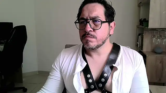 OsoMaduro12 online show from 02.03.26