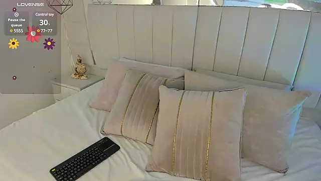 Snapshot of 1m_dalhia chatting on 02.01.25 1m dalhia online show from 02.01.25