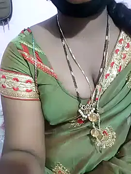 Snapshot of louise92 chatting on 01.09.25 louise92 online show from 01.09.25