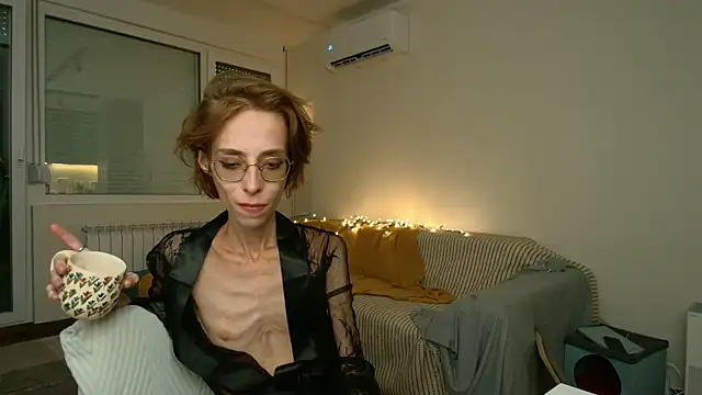Snapshot of amber_quell_here chatting on 07.10.26 amber quell here online show from 07.10.26