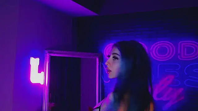 AriaVoss online show from 01.20.25