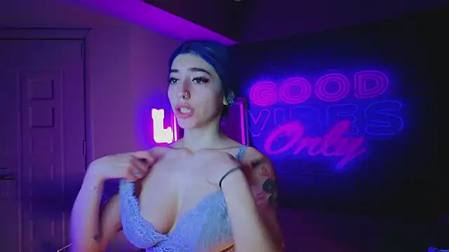 AriaVoss online show from 01.30.25