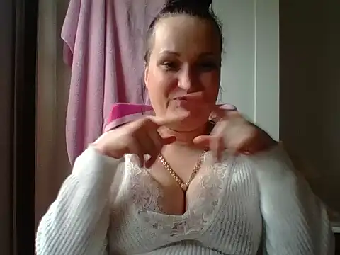  squirty cum lady  online show from 02.28.25