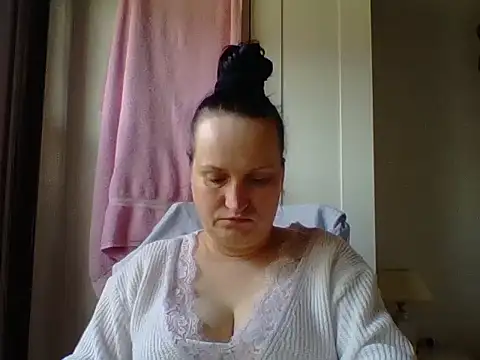  squirty cum lady  online show from 03.09.25