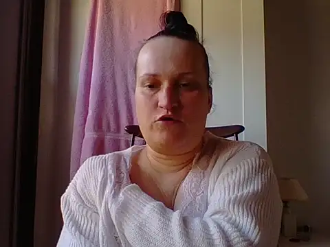  squirty cum lady  online show from 03.10.25