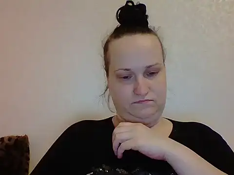  squirty cum lady  online show from 03.17.25