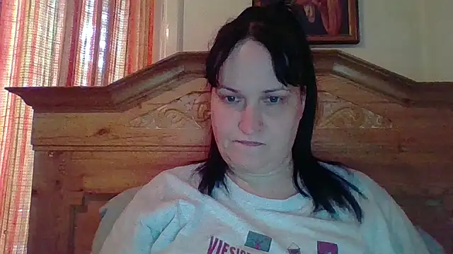 Snapshot of _squirty_cum_lady_ chatting on 04.18.26 squirty cum lady online show from 04.18.26