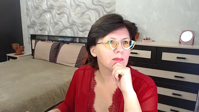 VitaCharm online show from 12.10.24