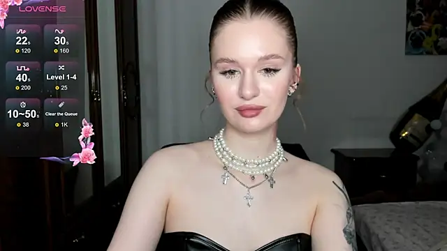 Snapshot of EmilySoul chatting on 01.20.25 EmilySoul online show from 01.20.25