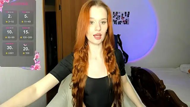 Snapshot of EmilySoul chatting on 10.19.25 EmilySoul online show from 10.19.25