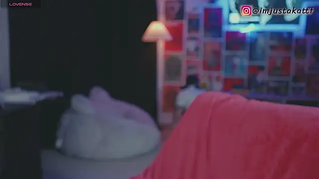 sensualkattt online show from 05.18.26