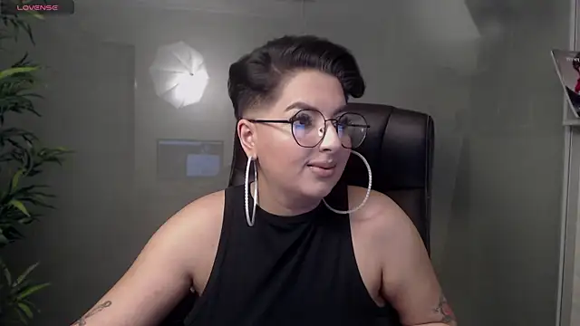 BustyAllyy online show from 02.05.25